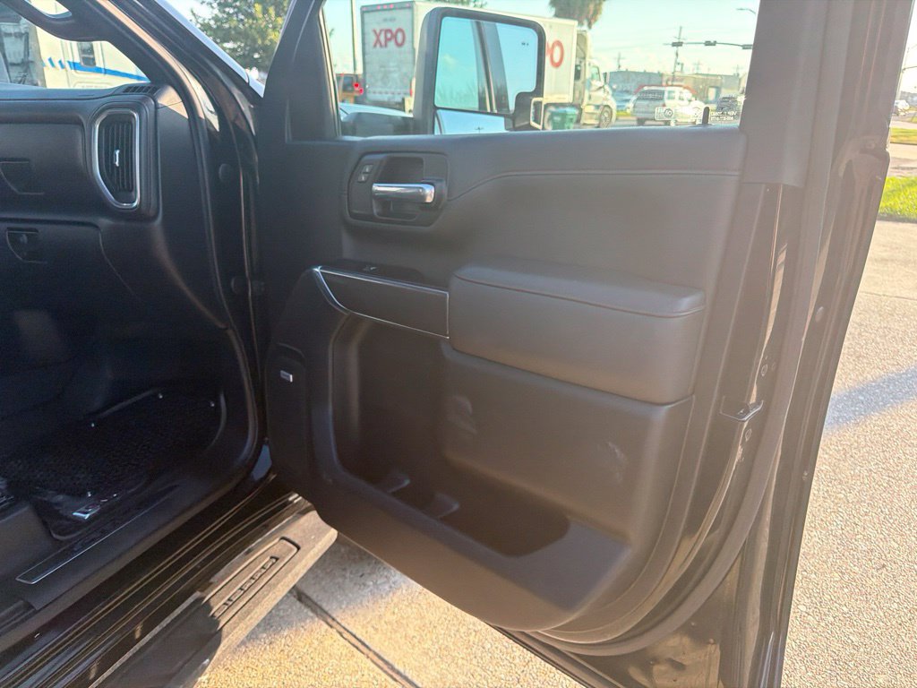 Used 2022 GMC Sierra 2500 AT4 w/ AT4 Preferred Package AWD/4WD image 16