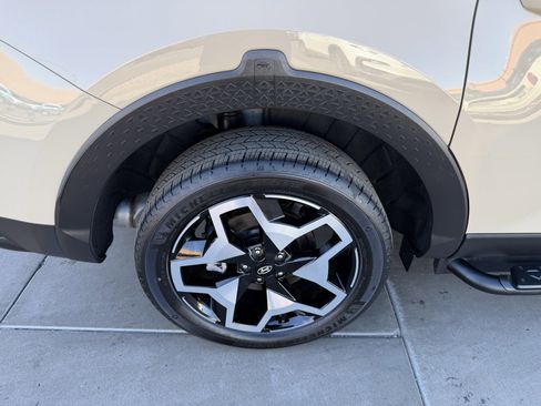 Used 2024 Hyundai Santa Cruz Limited image 15