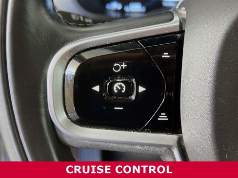 Used 2018 Volvo XC60 T8 Inscription w/ Advanced Package image 15