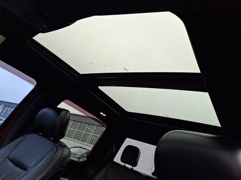 Used 2019 Ford F150 Lariat image 15