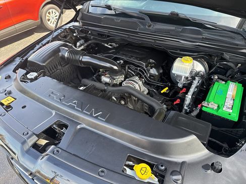 Used 2019 RAM 1500 Big Horn image 9