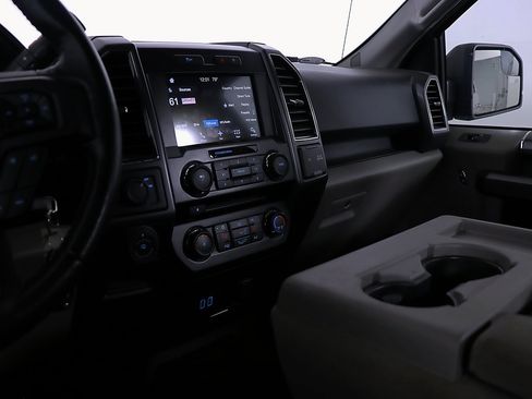 Used 2017 Ford F150 XLT w/ Equipment Group 302A Luxury RWD image 19