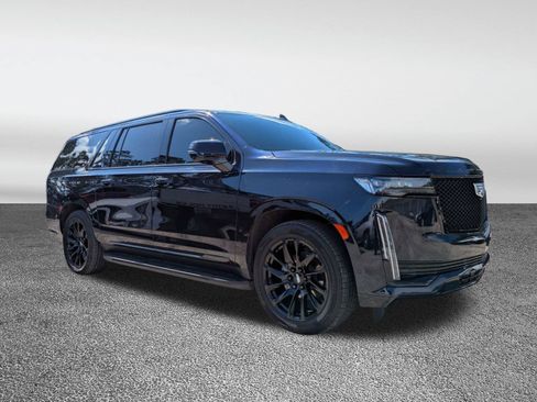 Certified 2023 Cadillac Escalade ESV Sport Platinum w/ LPO, ONYX Package AWD/4WD image 3