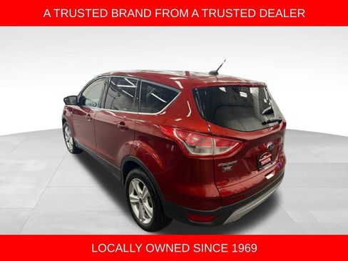 Used 2015 Ford Escape SE image 3