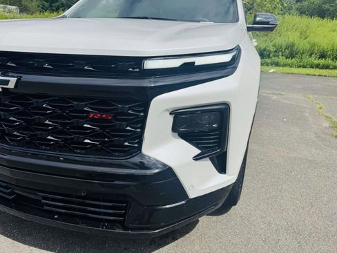 Used 2024 Chevrolet Traverse RS w/ LPO, Floor Liner Package image 15