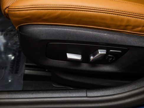 Certified 2023 BMW 540i w/ Premium Package image 22