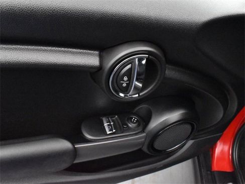 Used 2020 MINI Cooper 2-Door Hardtop w/ Storage Package image 5