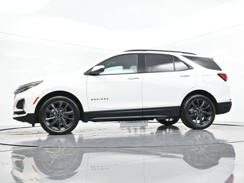 Used 2023 Chevrolet Equinox RS image 41