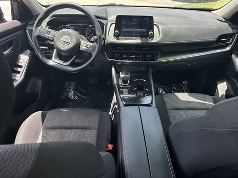 Used 2024 Nissan Rogue SV FWD image 15