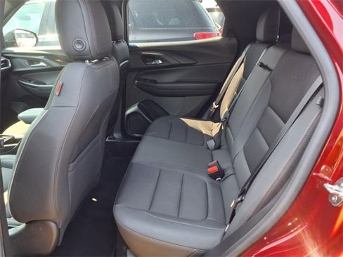 Used 2023 Chevrolet TrailBlazer RS w/ Convenience Package image 14