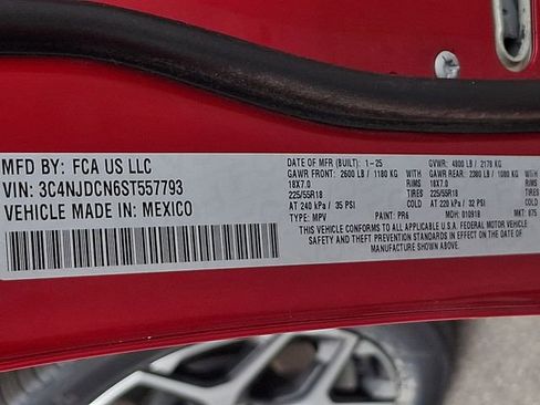 Used 2025 Jeep Compass Limited image 26