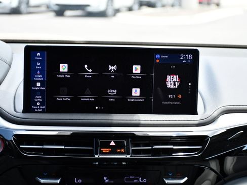 Used 2025 Acura MDX SH-AWD w/ Technology Package image 27