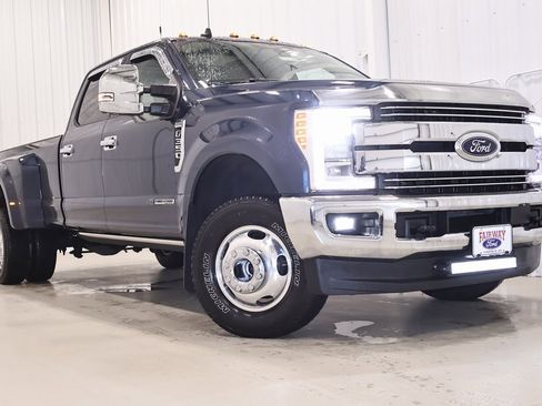Certified 2019 Ford F350 Lariat w/ Lariat Ultimate Package image 46