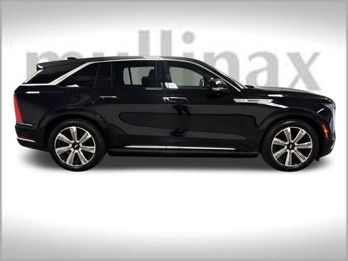 New 2025 Cadillac Escalade IQ Luxury 2 image 22