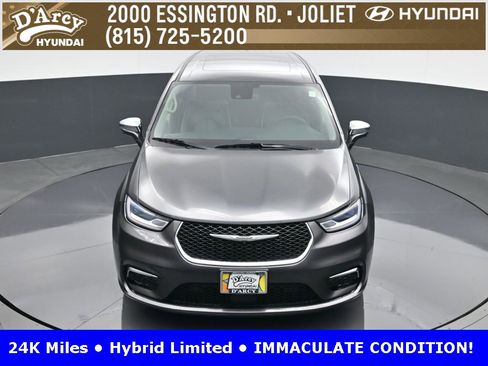 Used 2022 Chrysler Pacifica Limited image 15