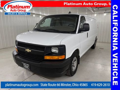 Used 2017 Chevrolet Express 3500 Extended RWD image 1