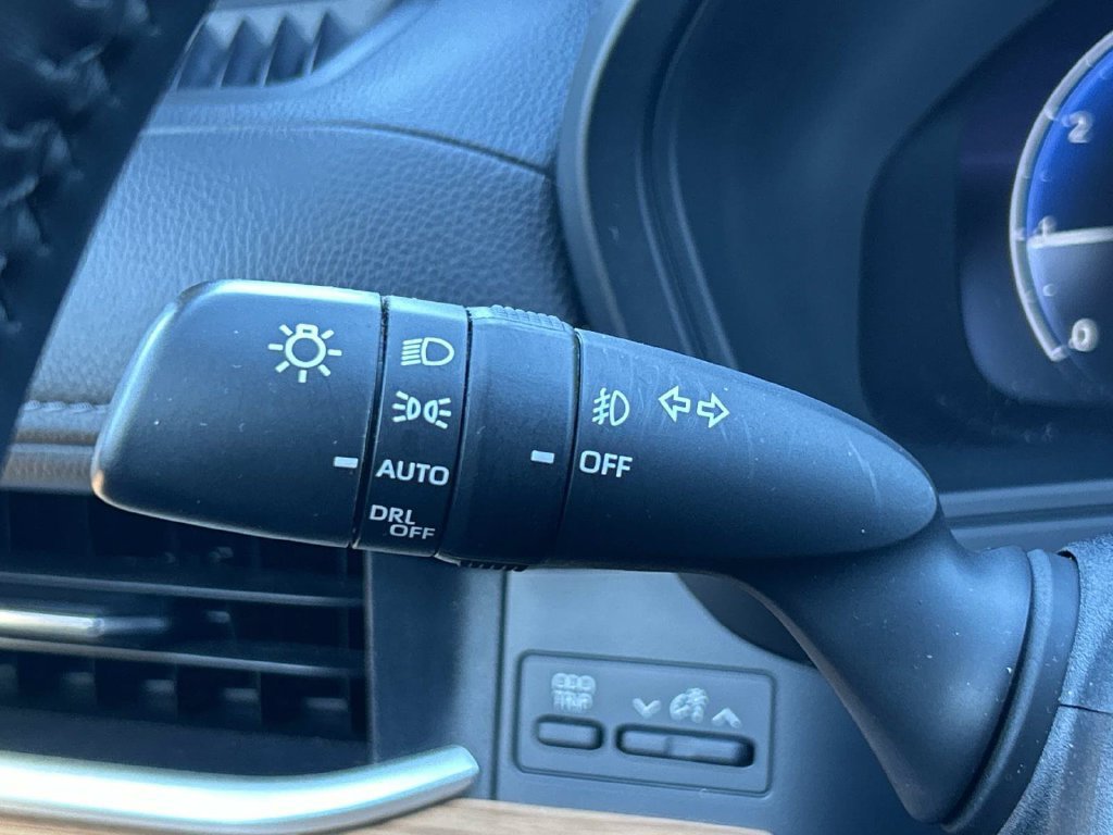 Used 2024 Toyota Grand Highlander AWD image 33