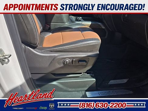 Used 2019 Chevrolet Silverado 1500 High Country w/ Safety Package II AWD/4WD image 89