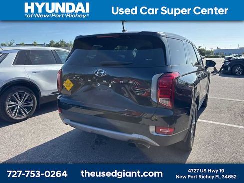 Used 2020 Hyundai Palisade SE image 3