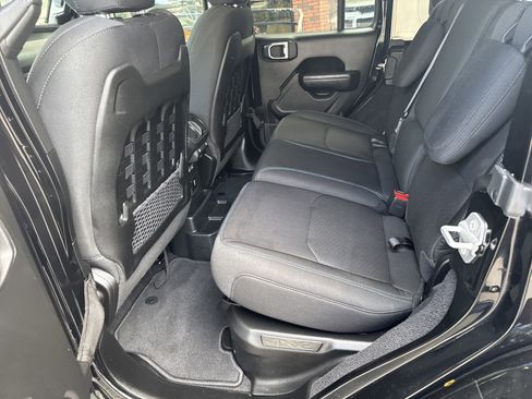 Used 2022 Jeep Wrangler Unlimited Rubicon 4xe w/ Steel Bumper Group image 40