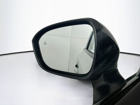 Used 2024 Nissan Ariya AWD image 16
