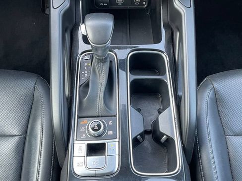 Certified 2023 Kia Telluride S w/ S Sunroof Package AWD/4WD image 19