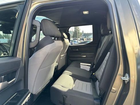Used 2024 Toyota Tacoma TRD Off-Road image 11