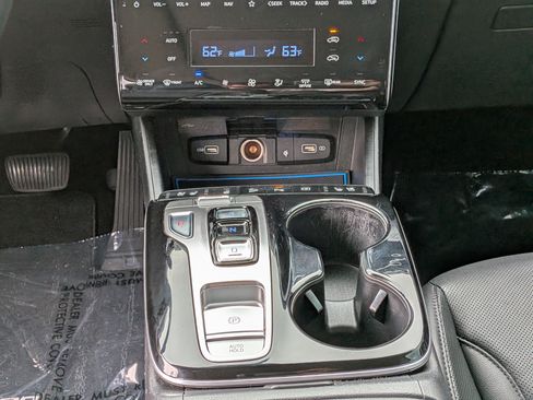 Used 2024 Hyundai Tucson Limited AWD/4WD image 21
