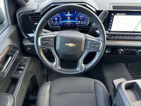 Used 2024 Chevrolet Silverado 1500 LT image 28