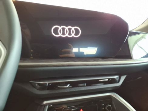 Used 2025 Audi Q5 Premium w/ Convenience Package AWD/4WD image 12