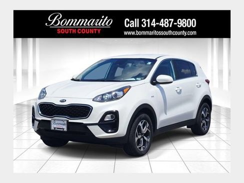 Used 2022 Kia Sportage LX AWD/4WD image 1