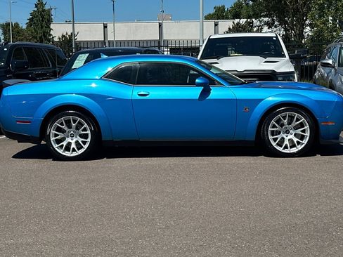 Used 2023 Dodge Challenger R/T Scat Pack RWD image 3