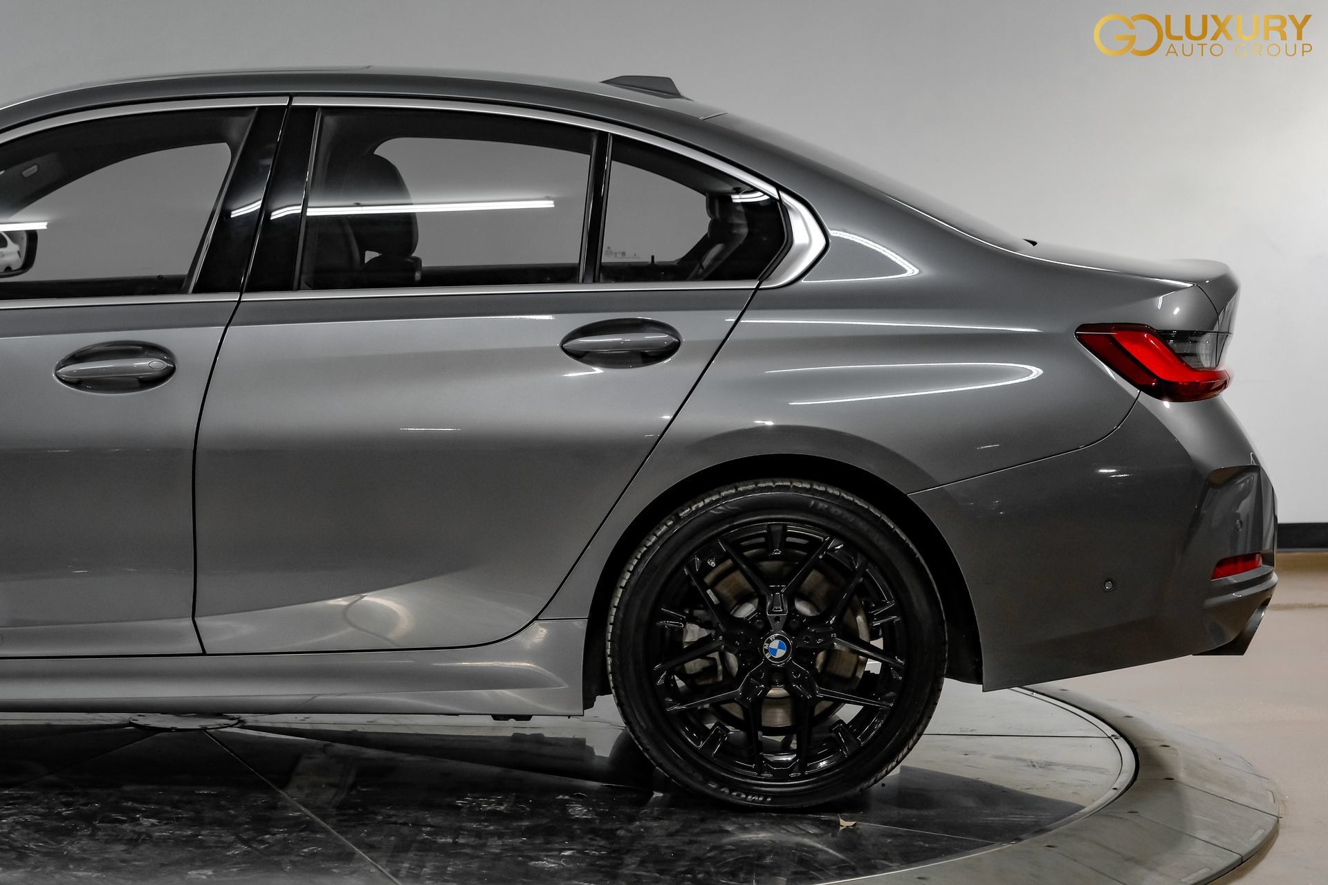 Used 2025 BMW 330i Sedan RWD image 15