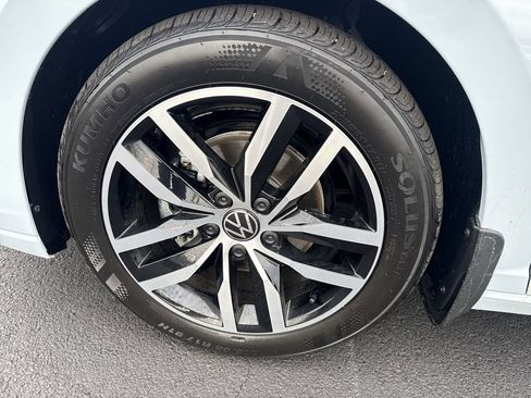 New 2026 Volkswagen Jetta SE FWD image 8