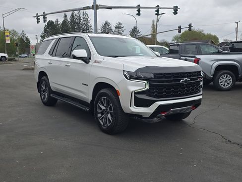 Used 2024 Chevrolet Tahoe Z71 w/ Luxury Package AWD/4WD image 2