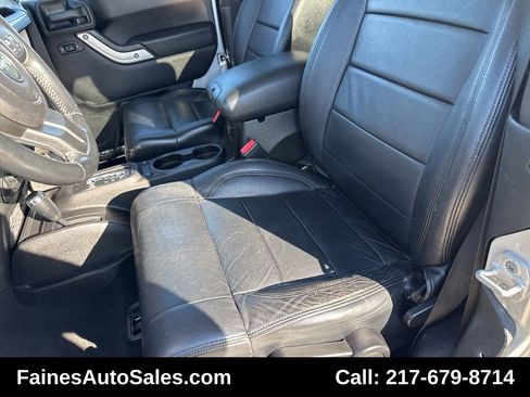 Used 2012 Jeep Wrangler Sahara w/ Dual Top Group image 46