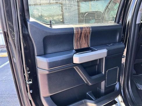 Used 2018 Ford F150 Lariat w/ Equipment Group 502A Luxury image 7