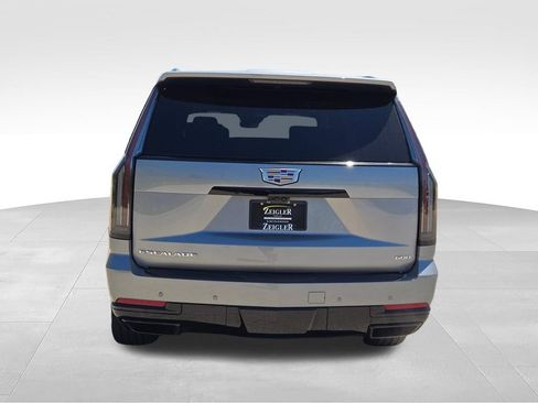 Used 2025 Cadillac Escalade Sport w/ Touring Package AWD/4WD image 16