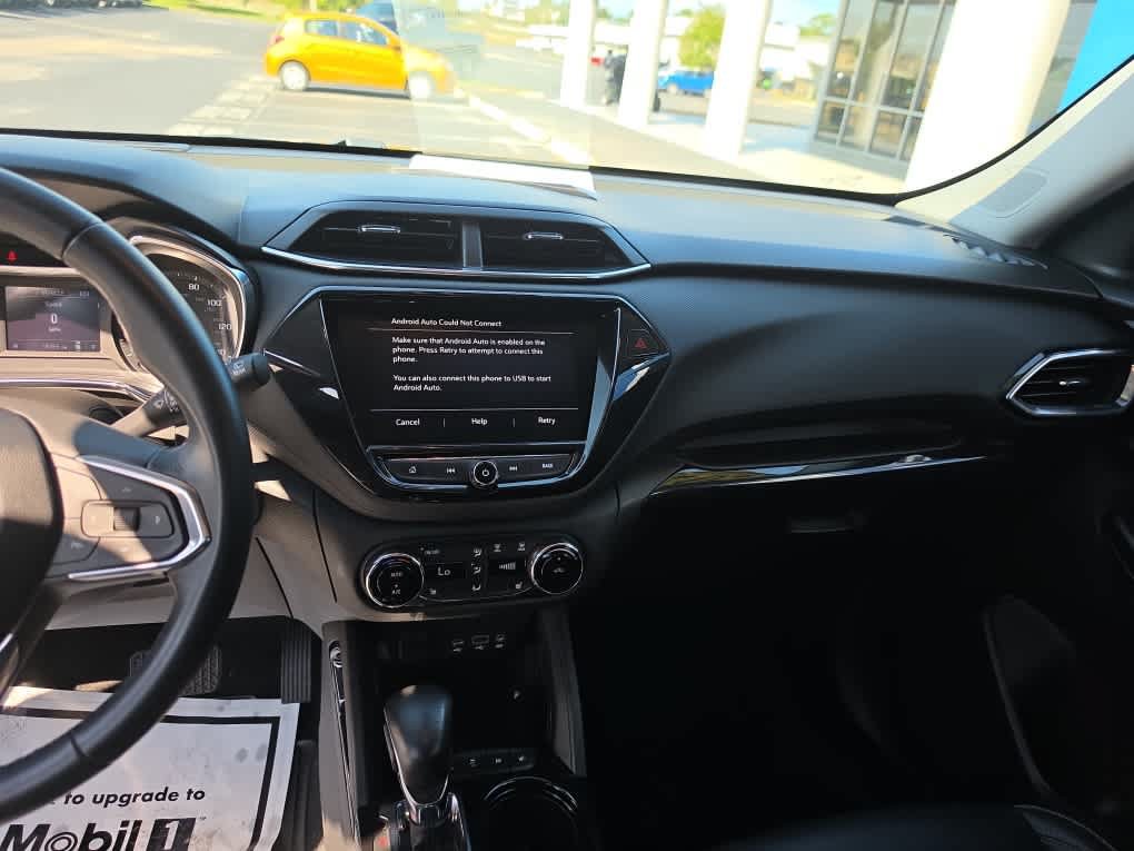 Used 2021 Chevrolet TrailBlazer LT w/ Premium Seating Package FWD image 25