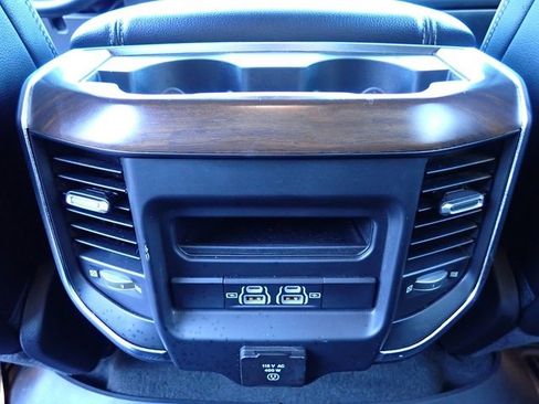 Used 2022 RAM 1500 Laramie image 16