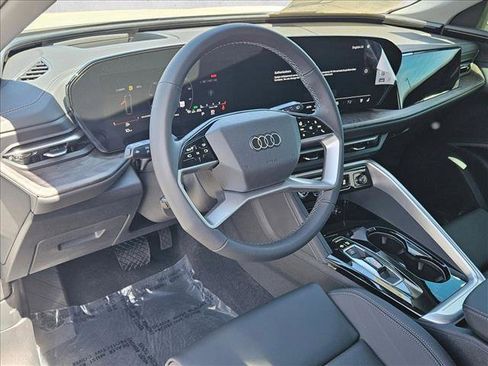 New 2025 Audi Q5 Premium Plus AWD/4WD image 3