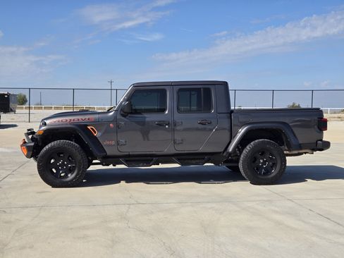 Used 2023 Jeep Gladiator Mojave w/ LED Lighting Group AWD/4WD image 5