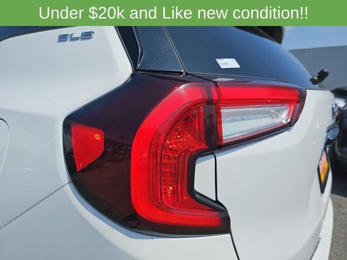 Used 2024 GMC Terrain SLE AWD/4WD image 37