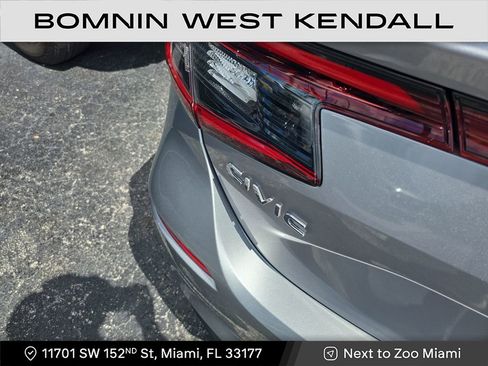 Used 2022 Honda Civic EX-L image 5