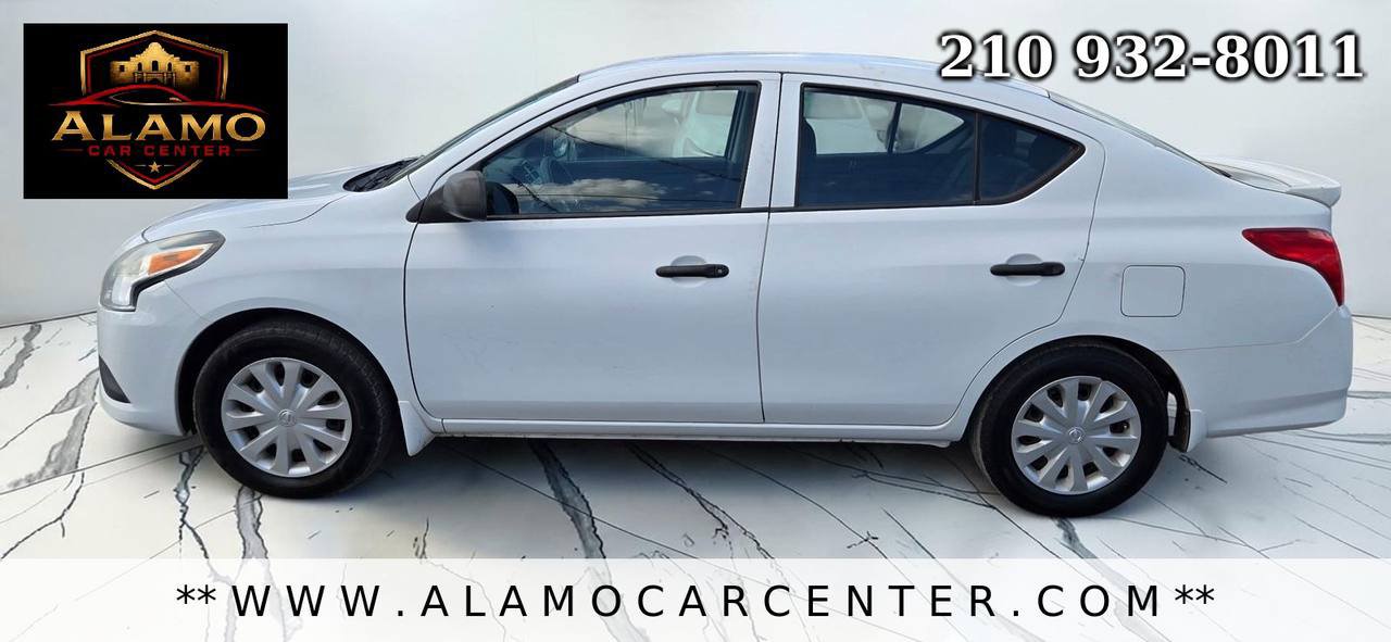 Used 2015 Nissan Versa S Plus FWD image 2