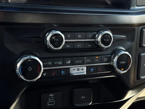 Used 2023 Ford F450 Lariat w/ Tow Technology Package AWD/4WD image 46