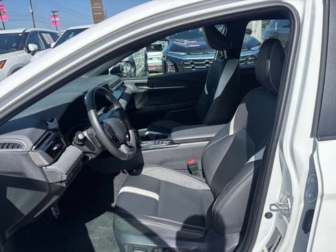Used 2026 Toyota Camry SE FWD image 26