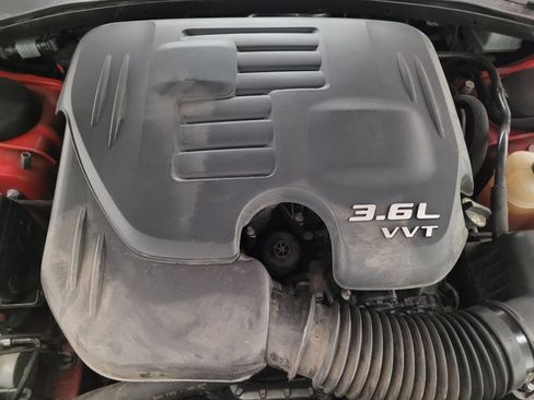 Used 2019 Dodge Charger SXT RWD image 30