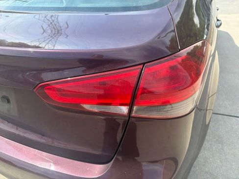 Used 2018 Kia Forte LX w/ LX Popular Package FWD image 11
