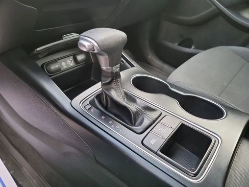 Used 2019 Kia Sorento AWD V6 image 17
